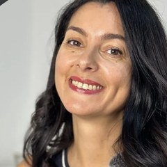 Dra. Ariane Álvarez