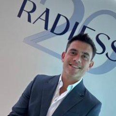 Dr. Ezequiel Montiel